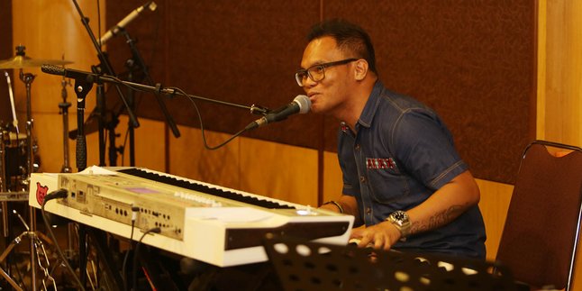 Kreatif Yang Negatif, Sebutan Badai Untuk Usaha Karaoke Nakal