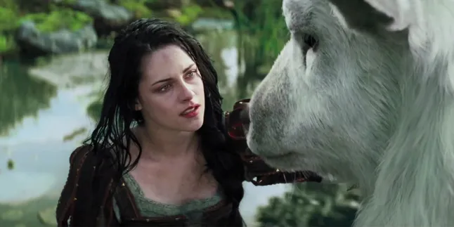 Kristen Stewart Didepak Dari Proyek 'SNOW WHITE 2' Kristen Stewart Didepak Dari Proyek 'SNOW WHITE 2'