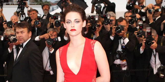 Kristen Stewart Dulu dan Sekarang, Cool Mana? Kristen Stewart Dulu dan Sekarang, Cool Mana?