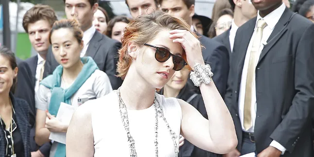 Kristen Stewart Jadi 'Bahan Sindiran' di MTV VMA 2014 Kristen Stewart Jadi 'Bahan Sindiran' di MTV VMA 2014