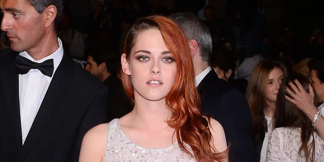 Kristen Stewart Jadi Pengkhianat di Film 'CAMP X RAY' Kristen Stewart Jadi Pengkhianat di Film 'CAMP X RAY'