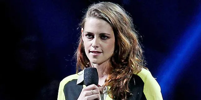 Kristen Stewart Muncul Dengan Mata Lebam? Kristen Stewart Muncul Dengan Mata Lebam?