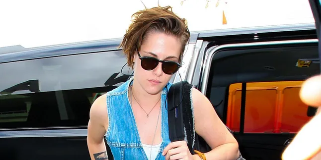 Kristen Stewart - Nicholas Hoult Tertangkap Bermesraan?