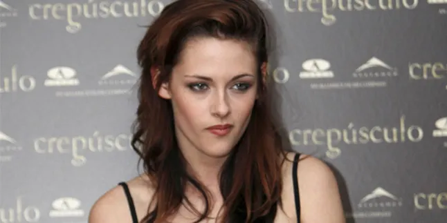 Kristen Stewart Selalu Mencemooh Diri Sendiri