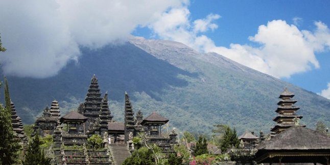 Gunung Agung Berstatus Awas, Ada Pengungsi Terpisah dari Keluarga