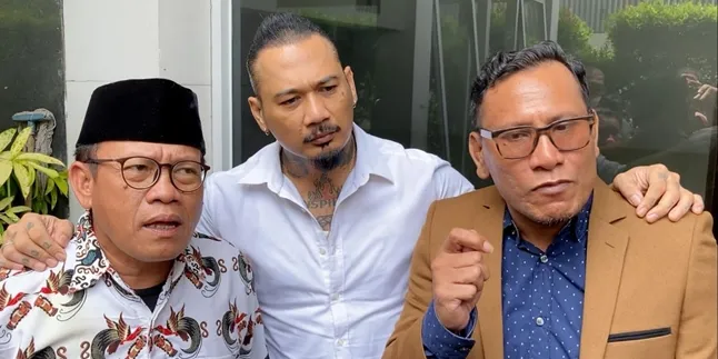 Kuasa Hukum Jerinx SID Sebut Adam Deni dan Elsya Rosana Berikan Keterangan Palsu Pada Kesaksiannya Kuasa Hukum Jerinx SID Sebut Adam Deni dan Elsya Rosana Berikan Keterangan Palsu Pada Kesaksiannya