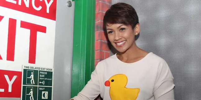 Kulit Menghitam, Melanie Putria Tetap Pede Kulit Menghitam, Melanie Putria Tetap Pede