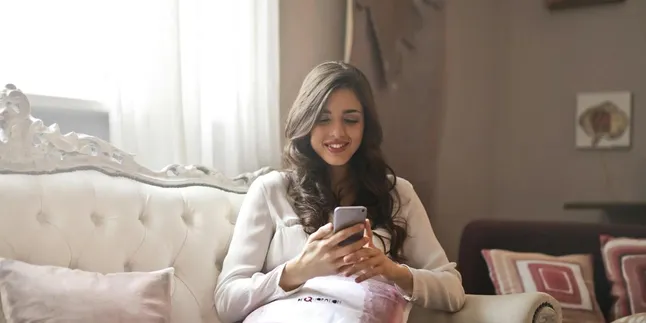 Kumpulan Kata Kata Estetik Terlengkap untuk Caption dan Bio Media Sosial