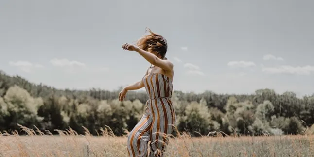 Kumpulan Soal Tebak Gaya Lucu dengan Gerakan Kata-Kata yang Menghibur