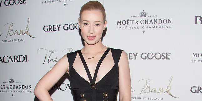 Kurang Montok, Iggy Azalea Jalani Operasi Plastik? Kurang Montok, Iggy Azalea Jalani Operasi Plastik?