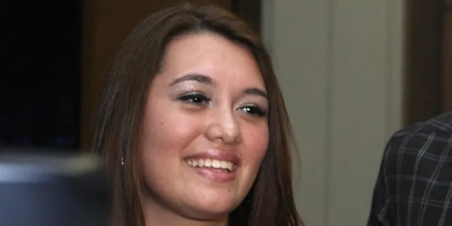 Kurang Sreg, Amanda Gonzales Syuting Ulang Video Klip