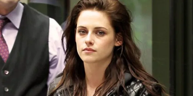 Kurus dan Pucat, Wajah Kristen Stewart Tanpa Make-Up Kurus dan Pucat, Wajah Kristen Stewart Tanpa Make-Up