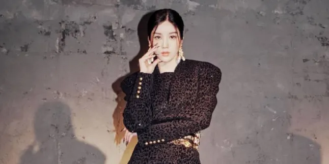 Kwon Eun Bi Rilis Teaser Video Musik 'UNDERWATER', Penampilan Bak Dewi Misterius Jadi Sorotan