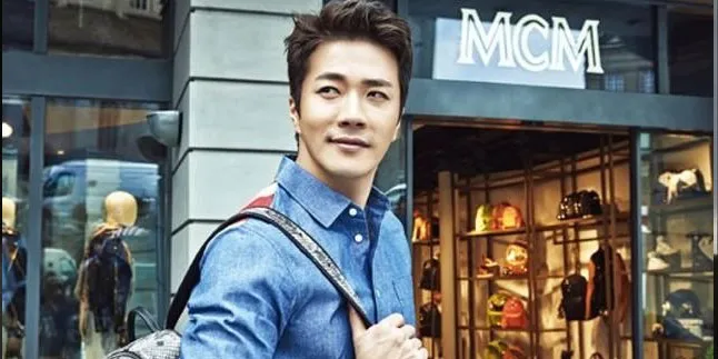 Kwon Sang Woo Gugup Saat Syuting 'Medical Top Team' Kwon Sang Woo Gugup Saat Syuting 'Medical Top Team'