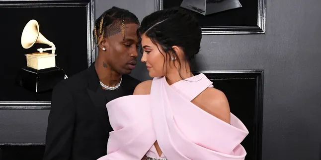 Kylie Jenner Tuduh dan Miliki Bukti Perselingkuhan Travis Scott