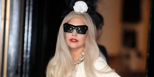 Lady Gaga Ingin Jadi Murid Pippa Middleton Lady Gaga Ingin Jadi Murid Pippa Middleton