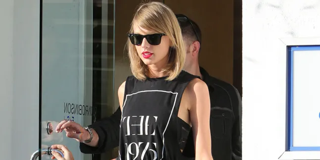 Lagi! Calvin Harris Tertangkap Keluar Dari Rumah Taylor Swift Lagi! Calvin Harris Tertangkap Keluar Dari Rumah Taylor Swift