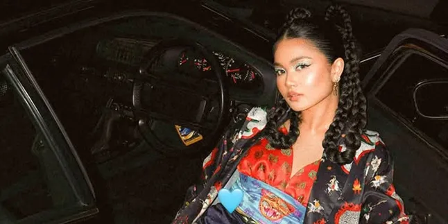 The song Addiction by Naomi Ivo carries the R&B Pop Gamelan genre that is addictive, will it become a new trend?