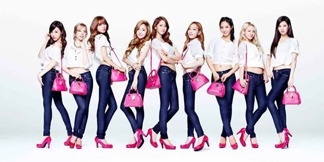 Lagu Indonesia Raya Menggema di Konser Girls Generation Lagu Indonesia Raya Menggema di Konser Girls Generation