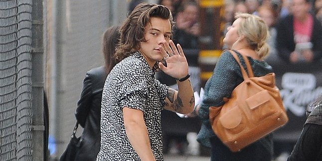 Lagu 'Two Ghosts' Tentang Taylor Swift? Harry Styles: Cukup Jelas