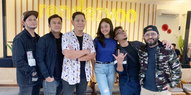 Lagunya Digarap Bareng-Bareng di Studio, Band Baru Andika Ex Peterpan Rilis EP 'Ilusi'