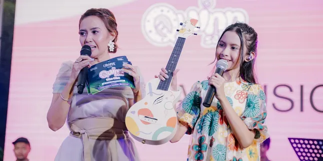 Lagunya Viral Hingga Raih AMI Awars, Quinn Salman Bikin Konser “Cardinal present Quinn Salman Tiba-Tiba Konser di Taman”