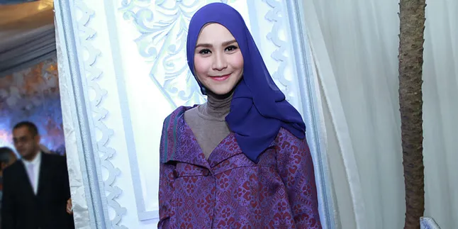 Lahirkan Anak ke-3, Ini Foto Bayi Ganteng Zaskia Mecca & Hanung Lahirkan Anak ke-3, Ini Foto Bayi Ganteng Zaskia Mecca & Hanung