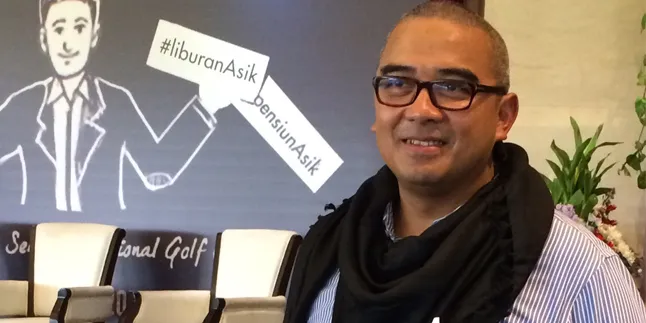 Laksanakan Umroh, Presenter Farhan Curhat Almarhum Anaknya Laksanakan Umroh, Presenter Farhan Curhat Almarhum Anaknya