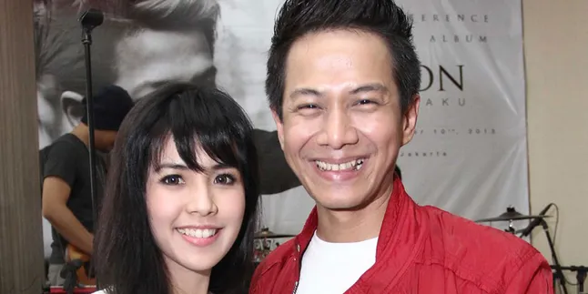 Lakukan Pelayanan Gereja, Delon Pilih Natalan di Indonesia Lakukan Pelayanan Gereja, Delon Pilih Natalan di Indonesia