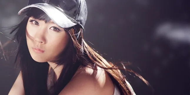 Lama Hiatus, Stephanie CSJH The Grace Comeback Bulan Juli