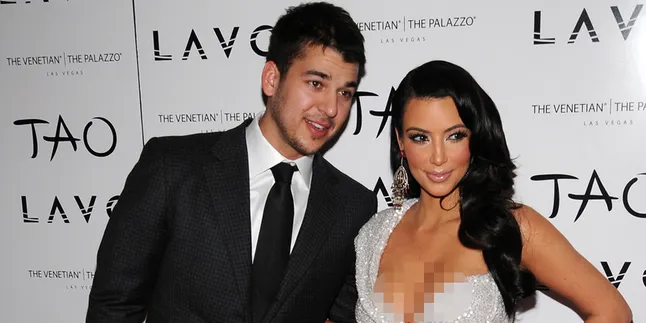 Lama Menghilang, Rob Kardashian 'Ditendang' Dari Keluarga? Lama Menghilang, Rob Kardashian 'Ditendang' Dari Keluarga?