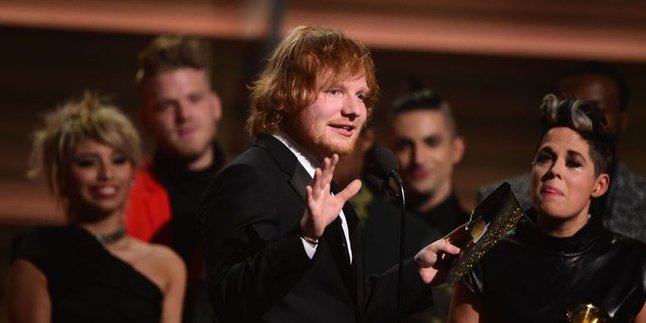 Lama Vakum, Ed Sheeran Akan Rilis Karya Baru Pada Minggu Ini