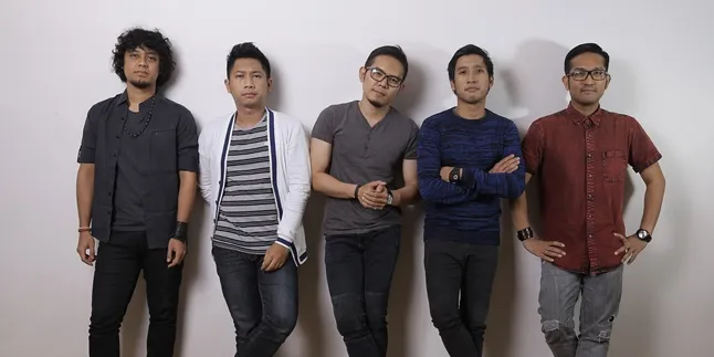 'Langit Runtuh' Jadi Single Paling Menantang Buat Samsons 'Langit Runtuh' Jadi Single Paling Menantang Buat Samsons