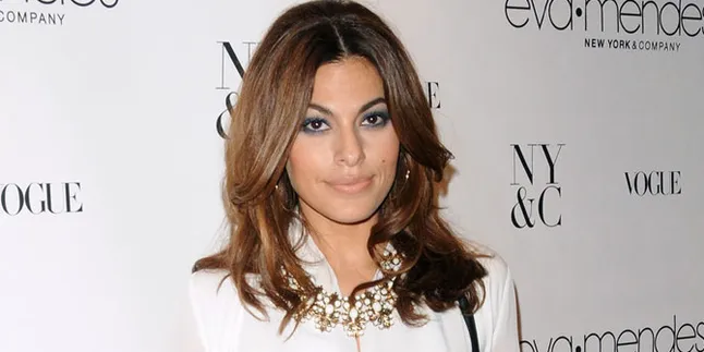 Langka! Eva Mendes Cerita Soal Kehidupan di Keluarganya