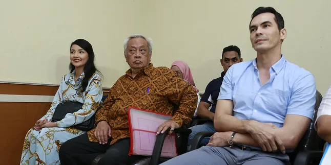 Lanjutan Sidang Gugatan Hak Asuh, Atalarik Syach Kecewa dengan Saksi Tsania Marwa