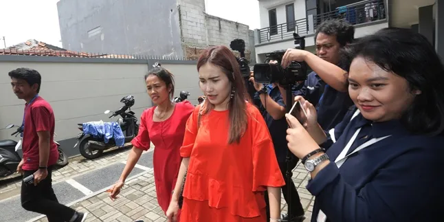 Larang Ketemu Anak, Ayu Ting Ting Mau Enji Rasakan Penderitaannya