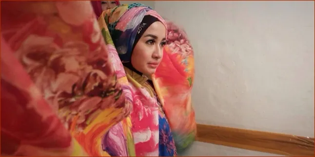 Laudya Chintya Bella Perkenalkan Hijab ke Konferensi Asia Afrika