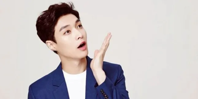Lay EXO Kurang Setuju Ada Adegan Ciuman di Drama Lay EXO Kurang Setuju Ada Adegan Ciuman di Drama