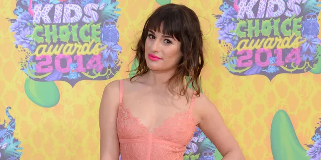 Lea Michele Mulai Minum Alkohol Sejak Balita