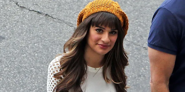 Lea Michelle Luapkan Emosi di Klip On My Way