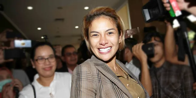 Lebaran di Tengah Pandemi, Nikita Mirzani Ngaku Bahagia Karena Tak Bagi-Bagi THR
