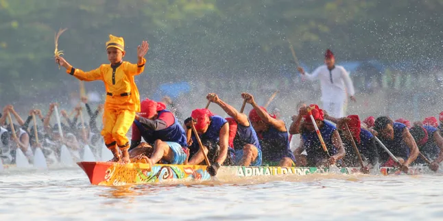 Lebih Indah, Festival Padang Melang Tahun Ini Bersamaan Bulan Purnama