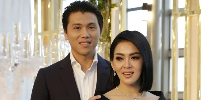 Lebih Tua dari Reino Barack, Syahrini Ungkap Perbedaan Usia dengan Suami