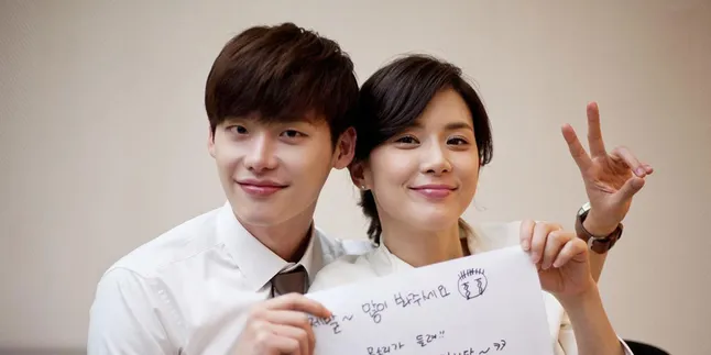 Lee Bo Young Beri Kejutan Manis Untuk Lee Jong Suk