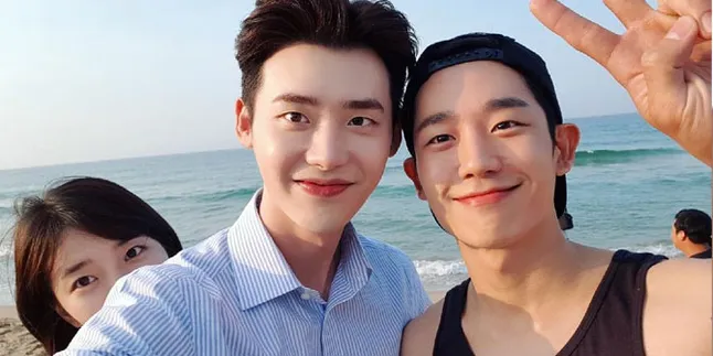 Lee Jong Suk Kirimi Coffee Truck ke Lokasi Syuting Jung Hae In