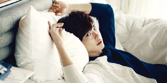 Lee Jong Suk Pecahkan Rekor Best Actor Termuda 'Grimme Awards'