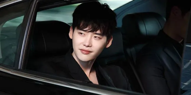 Lee Jong Suk Resmi Dapat Panggilan Wajib Militer 10 Agustus