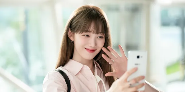 Lee Sung Kyung and Chae Jong Hyeop Ready to Melt Frozen Hearts in 'IN YOUR RADIANT SEASON'