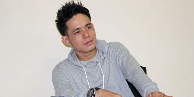 Lelaki Ini Mengaku Pernah Khilaf Duniawi Kepada Dewi Perssik