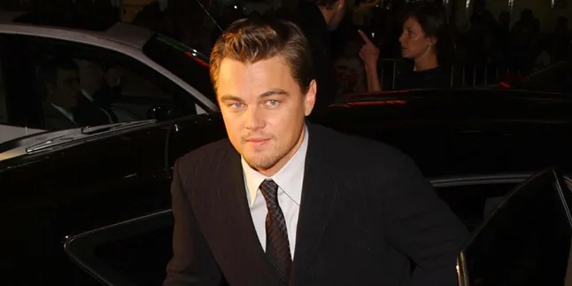 Leonardo DiCaprio - Toni Garrn Resmi Tinggal Satu Atap